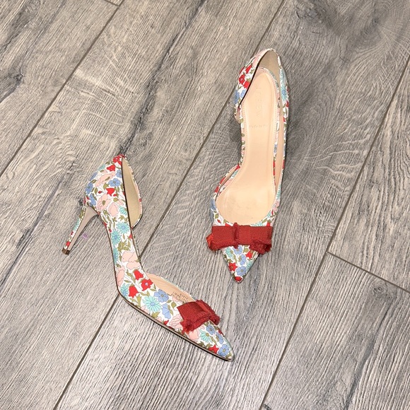 J. Crew Shoes - • J. Crew • Women’s Colette Bow Pumps London Liberty Fabric Floral 7.5